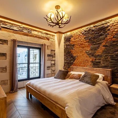 Oluxuxy49 - T3 De Prestige, Place Du Ralliement, 2eme 3eme Et 4eme Etage Sans Ascenseur *