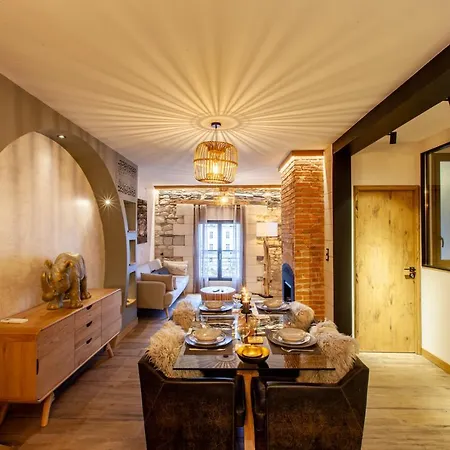 Oluxuxy49 - T3 De Prestige, Place Du Ralliement, 2eme 3eme Et 4eme Etage Sans Ascenseur Apartament