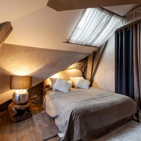 Oluxuxy49 - T3 De Prestige, Place Du Ralliement, 2eme 3eme Et 4eme Etage Sans Ascenseur *