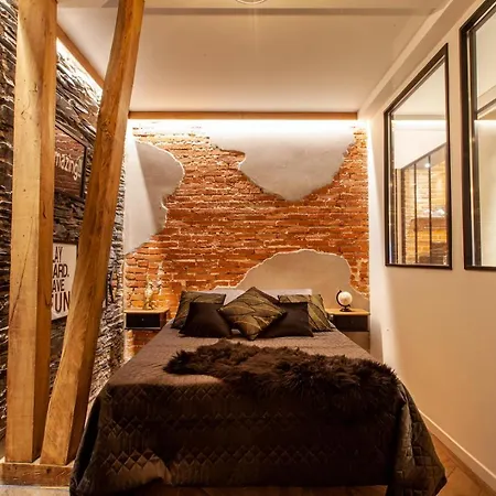 Oluxuxy49 - T3 De Prestige, Place Du Ralliement, 2eme 3eme Et 4eme Etage Sans Ascenseur