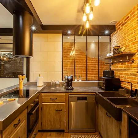 Oluxuxy49 - T3 De Prestige, Place Du Ralliement, 2eme 3eme Et 4eme Etage Sans Ascenseur Apartament