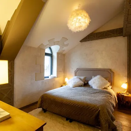 Oluxuxy49 - T3 De Prestige, Place Du Ralliement, 2eme 3eme Et 4eme Etage Sans Ascenseur *