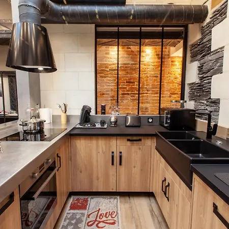 Oluxuxy49 - T3 De Prestige, Place Du Ralliement, 2eme 3eme Et 4eme Etage Sans Ascenseur Angers