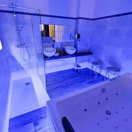 Oluxuxy49 - T3 De Prestige, Place Du Ralliement, 2eme 3eme Et 4eme Etage Sans Ascenseur * Angers